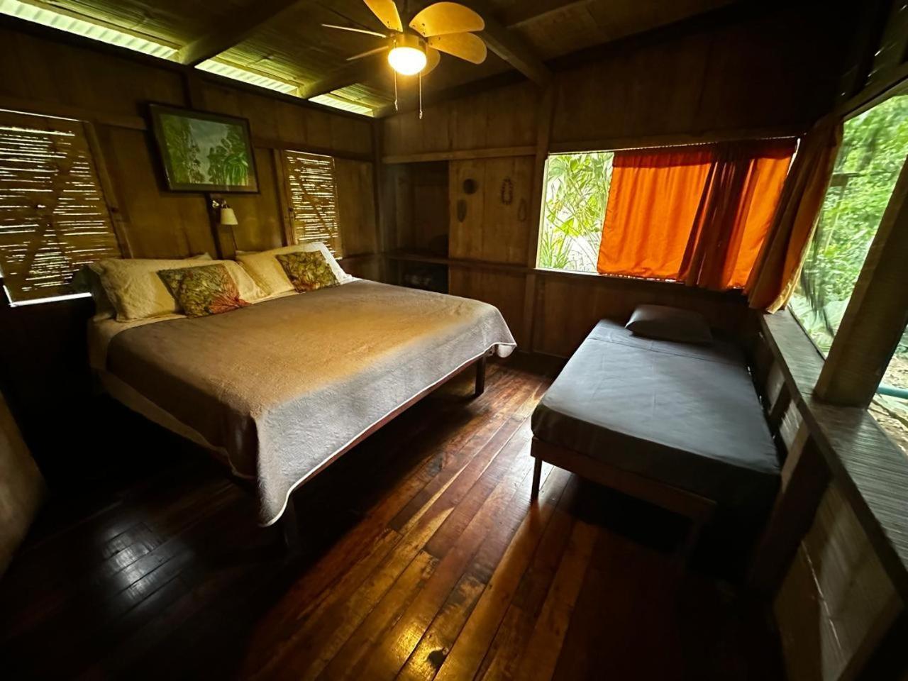 Casa Rio Blanco Eco Friendly B&B กวาปิเลส ภายนอก รูปภาพ