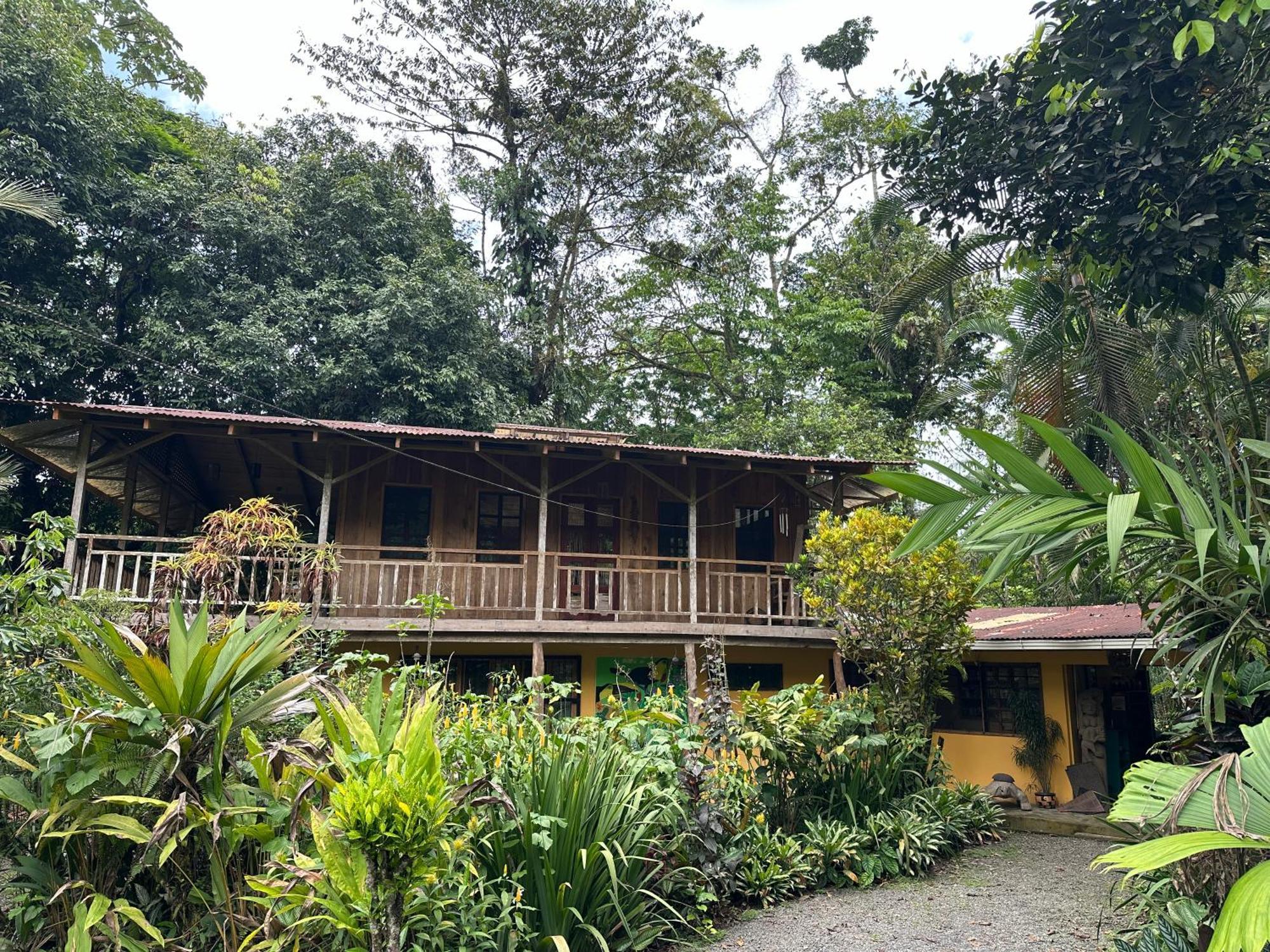 Casa Rio Blanco Eco Friendly B&B กวาปิเลส ภายนอก รูปภาพ